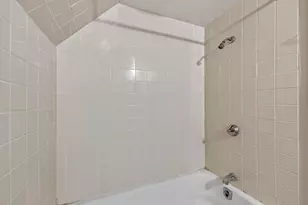 3238 N Cambridge Ave, Milwaukee, WI 53211 - Photo 31