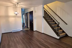 1407 Oakes Rd, Racine, WI 53406 - Photo 5
