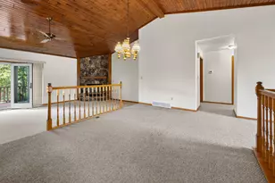 W180N9841 Riversbend Circle, Germantown, WI 53022 - Photo 7