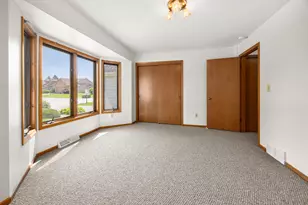 W180N9841 Riversbend Circle, Germantown, WI 53022 - Photo 19
