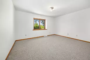 W180N9841 Riversbend Circle, Germantown, WI 53022 - Photo 13
