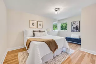 6261 N Bay Ridge Ave, Whitefish Bay, WI 53217 - Photo 13
