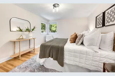 6261 N Bay Ridge Ave, Whitefish Bay, WI 53217 - Photo 11