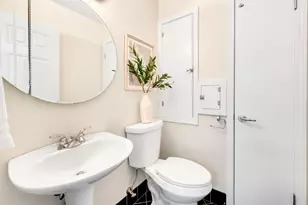 6261 N Bay Ridge Ave, Whitefish Bay, WI 53217 - Photo 17