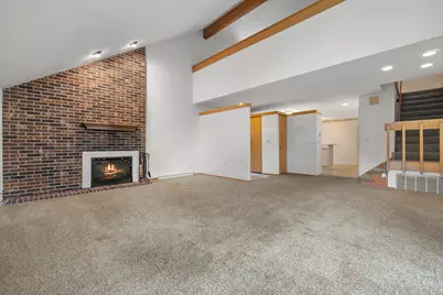 92  Woodfield Ct, Racine, WI 53402 - Photo 17