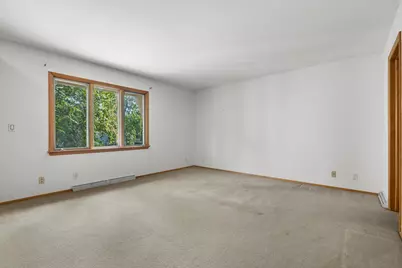 92  Woodfield Ct, Racine, WI 53402 - Photo 31