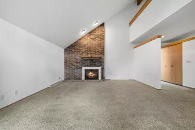 92  Woodfield Ct, Racine, WI 53402 - Photo 19