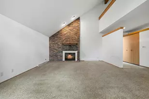 92 Woodfield Ct, Racine, WI 53402 - Photo 19