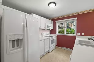 92 Woodfield Ct, Racine, WI 53402 - Photo 15