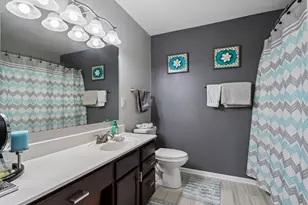 6877 S Rolling Meadows Ct, Oak Creek, WI 53154 - Photo 23