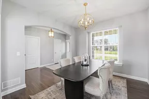 1815 E Lilac Ln, Oak Creek, WI 53154 - Photo 5