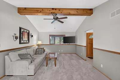 4092  Mary Ln, Jackson, WI 53012 - Photo 3