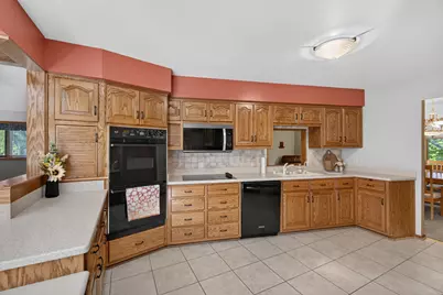 4092  Mary Ln, Jackson, WI 53012 - Photo 9