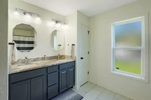 623 W Prospect St, Hartford, WI 53027 - Photo 15