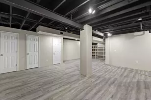 3455 S Russel Rd, New Berlin, WI 53151 - Photo 31