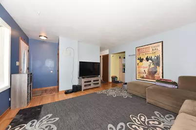 6464 S 18th St, Milwaukee, WI 53221 - Photo 5