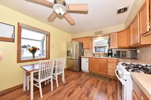 6464 S 18th St, Milwaukee, WI 53221 - Photo 7