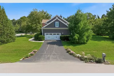 413  Lakewood Dr, Williams Bay, WI 53191 - Photo 3