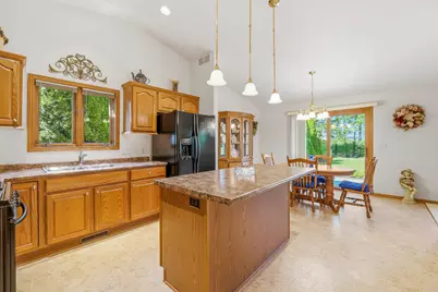5004  White Fox Dr, Sheboygan, WI 53081 - Photo 3