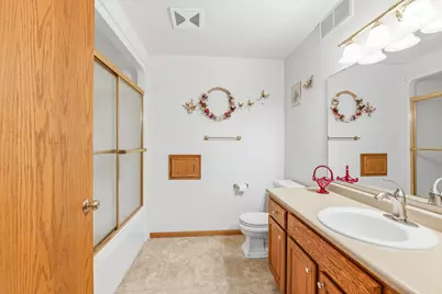 5004  White Fox Dr, Sheboygan, WI 53081 - Photo 17