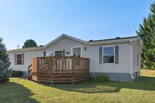 304 Park Ln, Mishicot, WI 54228 - Photo 1