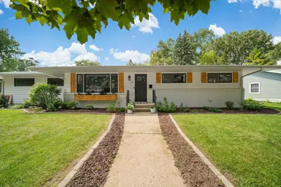 12 S Ridgway St, Elkhorn, WI 53121 - Photo 1