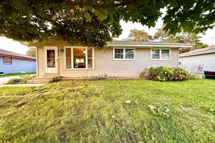 2622 6 Mile Rd, Racine, WI 53402 - Photo 1