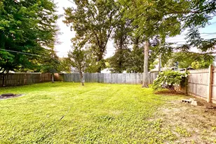 2622 6 Mile Rd, Racine, WI 53402 - Photo 21