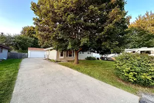 2622 6 Mile Rd, Racine, WI 53402 - Photo 3
