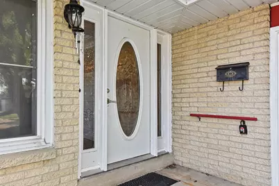 9634 W Rosedale Ave, West Allis, WI 53227 - Photo 3