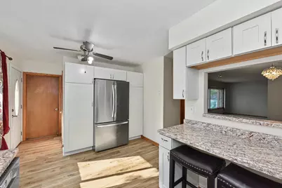 9634 W Rosedale Ave, West Allis, WI 53227 - Photo 17