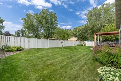 913  Oak Ave, Onalaska, WI 54650 - Photo 25