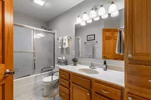 913 Oak Ave, Onalaska, WI 54650 - Photo 15
