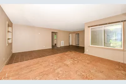 W269S3178  Merrill Hills Rd, Waukesha, WI 53189 - Photo 7