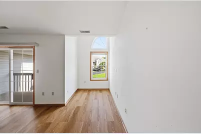 6105 S Creekside Dr #7, Cudahy, WI 53110 - Photo 25