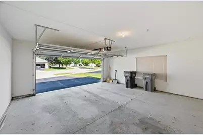 6105 S Creekside Dr #7, Cudahy, WI 53110 - Photo 29