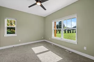 W332N4518 Grace Ct, Nashotah, WI 53058 - Photo 25