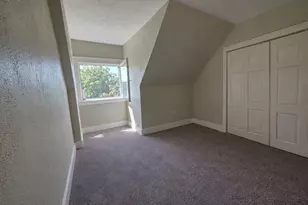 2109 Washington Ave, Racine, WI 53403 - Photo 7