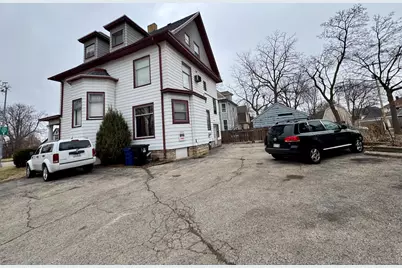 2109  Washington Ave #Upper 3, Racine, WI 53403 - Photo 11