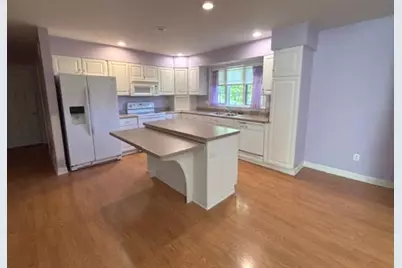 8651  Fieldstone Ct, Burlington, WI 53105 - Photo 7