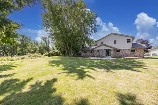 12430 W Burdick Ct, New Berlin, WI 53151 - Photo 5