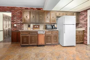 12430 W Burdick Ct, New Berlin, WI 53151 - Photo 13