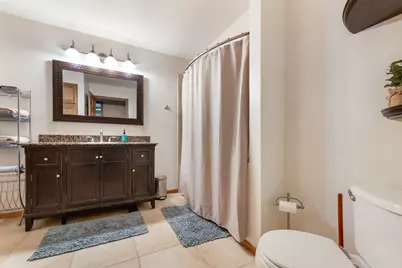 2114  Somerset Ct, Waukesha, WI 53186 - Photo 11