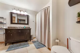 2114 Somerset Ct, Waukesha, WI 53186 - Photo 11
