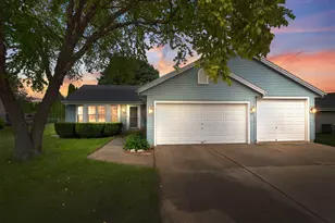 2114 Somerset Ct, Waukesha, WI 53186 - Photo 1