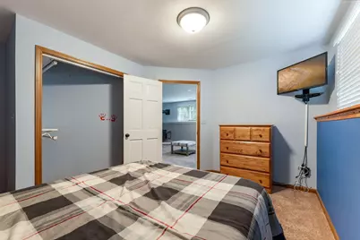 2114  Somerset Ct, Waukesha, WI 53186 - Photo 13