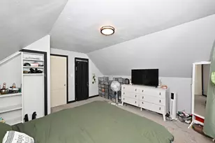 8113 W Townsend St, Milwaukee, WI 53222 - Photo 11