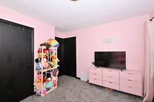 8113 W Townsend St, Milwaukee, WI 53222 - Photo 17
