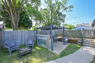 8113 W Townsend St, Milwaukee, WI 53222 - Photo 3
