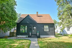 8113 W Townsend St, Milwaukee, WI 53222 - Photo 13